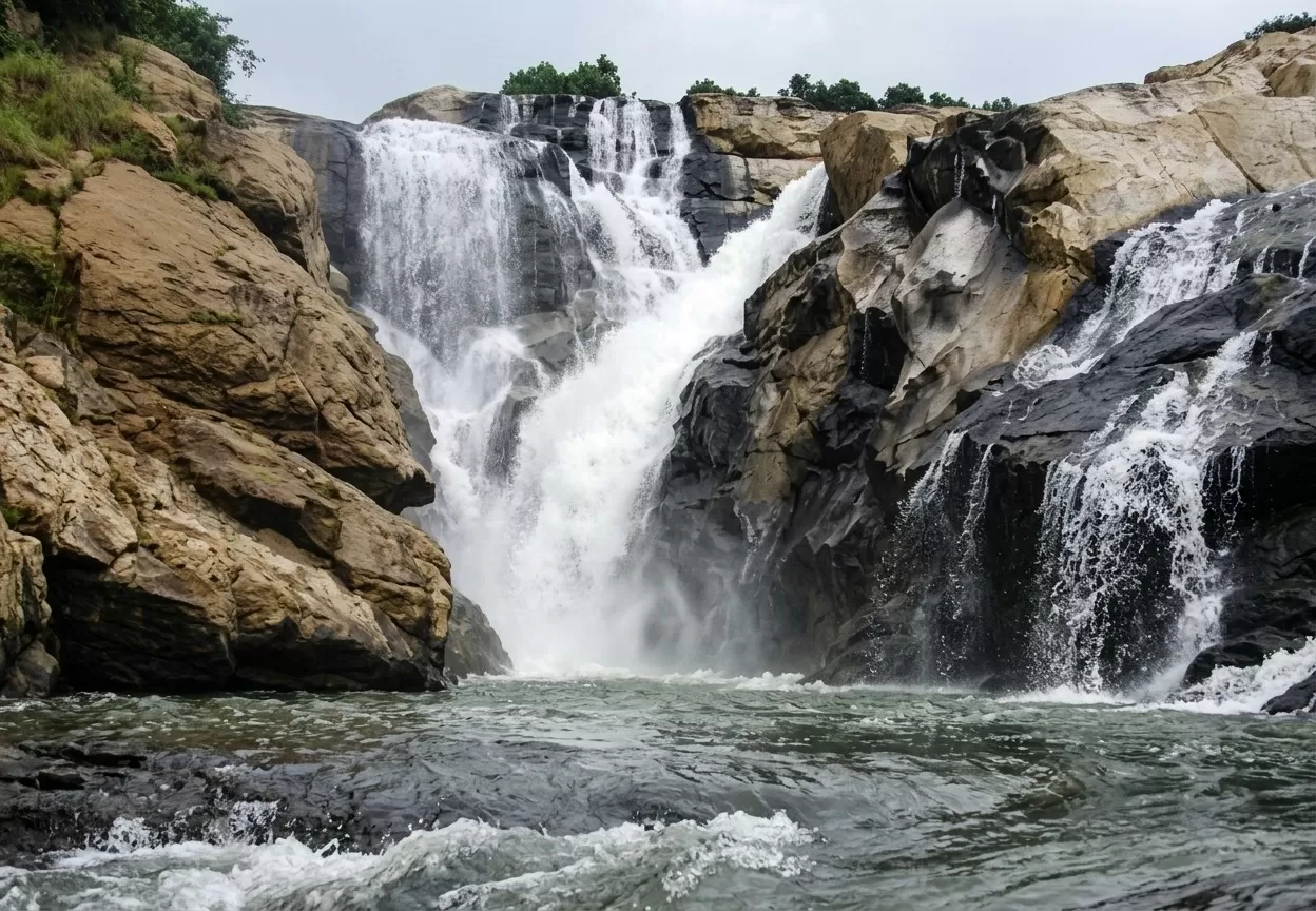 Hundru Falls